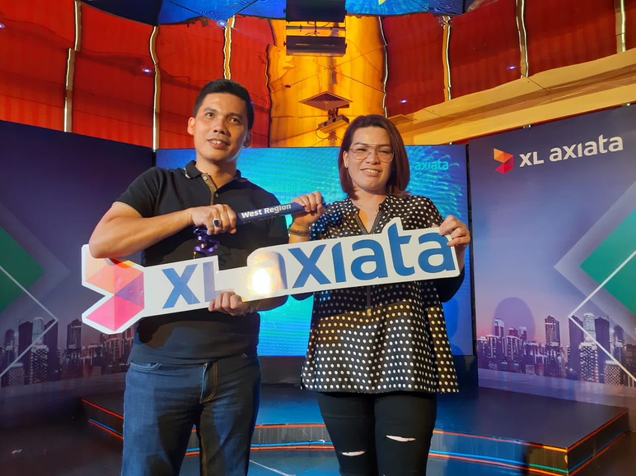 Desy Sari Dewi Nakhoda Baru XL Axiata West Region 